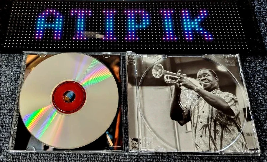 Satch Plays Fats - Louis Armstrong - CD Jazz Columbia Indispensable 🏳 – photo 4